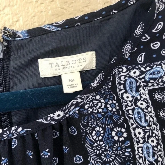 Talbots Printed Maxi Dress Size 8P - Picture 2 of 3